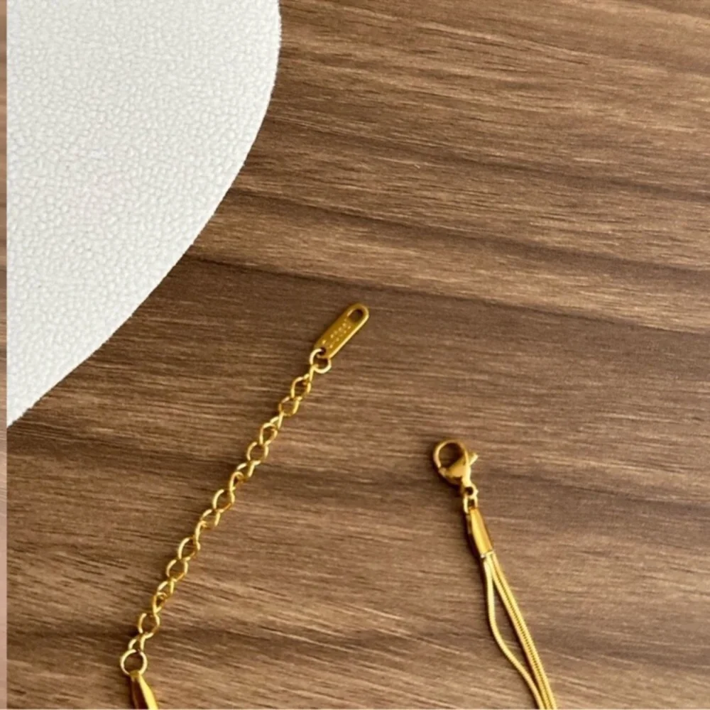 Triple chain Bracelet 18k gold plated new